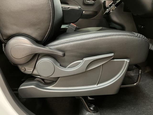 タント カスタムＲＳリミテッド　Ｒ７年式／ＡＣＣ／ＥＴＣ／Ｂカメラ　ターボ　ＡＣＣ　ＥＴＣ　スマートアシスト　バックカメラ　両側リヤパワースライドドア　プッシュボタンエンジンスタート　シートヒーター　ＬＥＤヘッドライト　アルミホイール　オートエアコン　オートライト（27枚目）