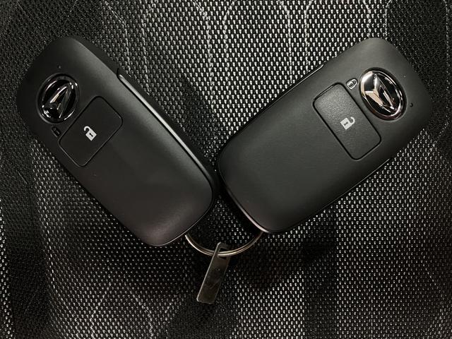 タフト Ｇターボ　ダーククロムベンチャー　Ｒ７年式／ＡＣＣ／Ｂカメラ　スカイフィールトップ　アダプティブクルーズコントロール　ＬＥＤヘッド／フォグ　運／助シートヒーター　プッシュボタンスタート　キーフリー　電動パーキングブレーキ　バックカメラ　１５インチアルミホイール（23枚目）