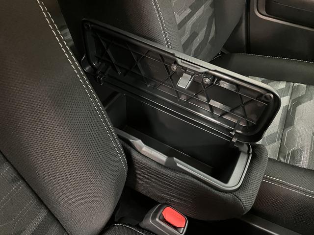 タフト Ｇターボ　ダーククロムベンチャー　Ｒ７年式／ＡＣＣ／Ｂカメラ　スカイフィールトップ　アダプティブクルーズコントロール　ＬＥＤヘッド／フォグ　運／助シートヒーター　プッシュボタンスタート　キーフリー　電動パーキングブレーキ　バックカメラ　１５インチアルミホイール（26枚目）