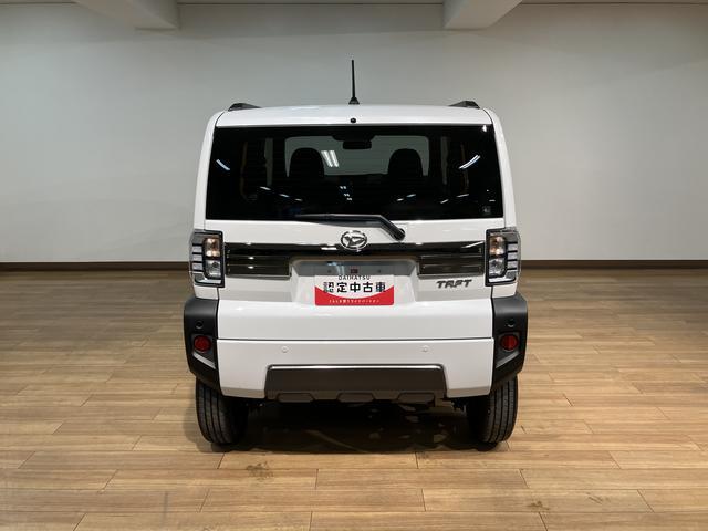 タフト Ｇ　ダーククロムベンチャー／Ｒ７年式／走行４Ｋｍ／クルコン　Ｒ７年式／走行４Ｋｍ／バックカメラ対応車／ステアリングスイッチ／クルーズコントロール／前席シートヒーター／電動パーキングブレーキ／ＬＥＤヘッドライト・フォグランプ／アルミ／オートエアコン／キーフリー（24枚目）