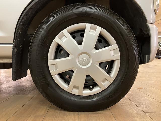 ハイゼットカーゴ クルーズターボ　ＣＶＴ　プッシュボタンスタート　エコアイドル　ターボエンジン　ＣＶＴ　オーディオレス　ＬＥＤルームランプ　ＬＥＤヘッドランプ　オートライト　プッシュボタンスタート　キーフリーシステム　コーナーセンサー　エコアイドル　電動格納ミラー（35枚目）