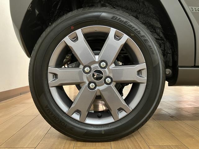 タフト Ｇターボ　ダーククロムベンチャー　ターボ車　純正メモリーナビ　バックカメラ　スカイフィールトップ　スマートアシスト　ルーフレール　前席シートヒーター　前後コーナーセンサー　ＬＥＤヘッド　電子パーキング　キーフリーシステム（10枚目）