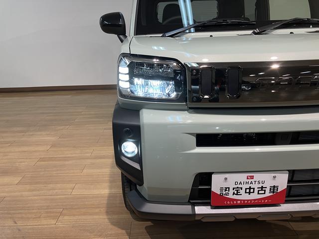 タフト Ｇターボ　ダーククロムベンチャー　Ｒ７年式／バックカメラ　スカイフィールトップ　アダプティブクルーズコントロール　ＬＥＤヘッド／フォグ　運／助シートヒーター　プッシュボタンスタート　キーフリー　電動パーキングブレーキ　バックカメラ　１５インチアルミホイール（13枚目）