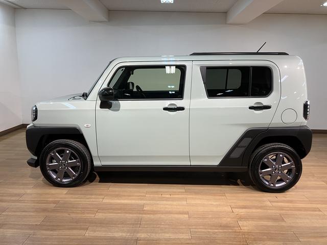 タフト Ｇターボ　ダーククロムベンチャー　Ｒ７年式／バックカメラ　スカイフィールトップ　アダプティブクルーズコントロール　ＬＥＤヘッド／フォグ　運／助シートヒーター　プッシュボタンスタート　キーフリー　電動パーキングブレーキ　バックカメラ　１５インチアルミホイール（41枚目）