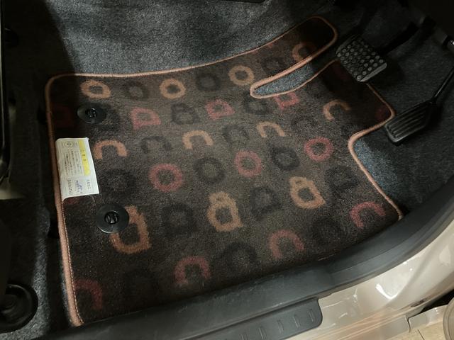 ���X�ł��w���������ԗ��͑S�ԎԌ��������͖@��P�Q�����_�����s���A�G���W���I�C���E�I�C���t�B���^�[�E�t�����g���C�p�[�S���E�o�b�e���[�̌������s���Ă��܂��A������p�͖{�̂Ɋ܂܂�Ă܂��̂ň��S�ł����