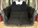 リヤシートの背もたれを両方前に倒せばご覧のスペース！大きなお荷物も載せていただけます！！