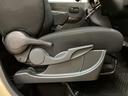 運転席にはシートリフターも付いていますよ♪