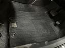 純正カーペットマット装備！サイズもピッタリですね♪