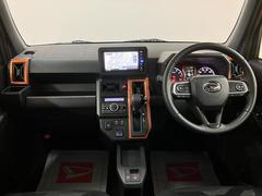 インパネ全体！！視界も良好で運転し易い♪小回りが利くから、運転が苦手でも狭い路地や駐車場でも運転しやすいですよ◎ 6