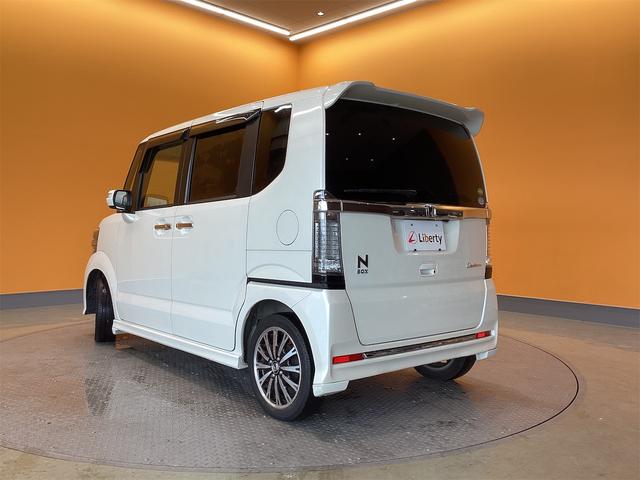 ホンダ N-BOXカスタム 10枚目