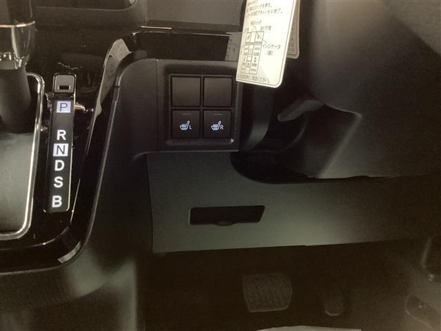 タント カスタムＲＳ　バックカメラ　両側電動スライドドア　クリアランスソナー　衝突被害軽減システム　オートライト　ＬＥＤヘッドランプ　スマートキー　アイドリングストップ　電動格納ミラー　シートヒーター　ベンチシート　ＣＶＴ（8枚目）