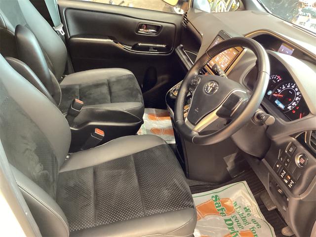 TOYOTA VOXY ZS KIRAMEKI III Best Japan Spec Recon Car for Import Malaysia