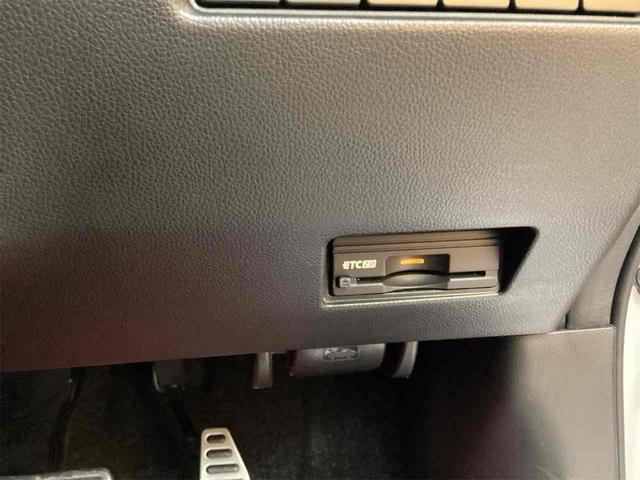 スイフトスポーツ ベースグレード　ドライブレコーダー　バックカメラ　ナビ　ＴＶ　オートクルーズコントロール　アルミホイール　オートライト　スマートキー　シートヒーター　ＡＴ　ＥＳＣ　エアコン　パワーステアリング　パワーウィンドウ（12枚目）