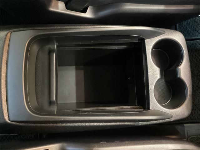ヴェルファイア ２．５Ｚ　ＥＴＣ　バックカメラ　ＴＶ　クリアランスソナー　オートクルーズコントロール　レーンアシスト　両側電動スライドドア　オートマチックハイビーム　サンルーフ　スマートキー　電動格納ミラー　３列シート（54枚目）