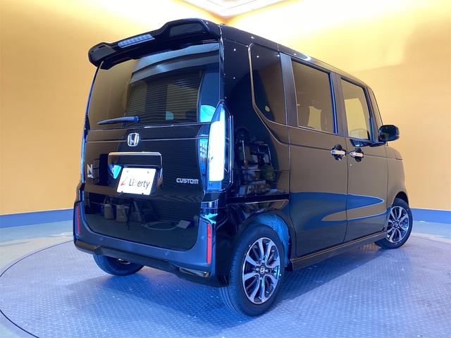 Ｎ－ＢＯＸカスタム ベースグレード　バックカメラ　両側スライド・片側電動　クリアランスソナー　オートクルーズコントロール　レーンアシスト　オートライト　スマートキー　アイドリングストップ　電動格納ミラー　シートヒーター　ベンチシート（9枚目）