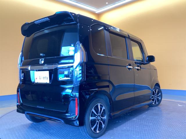 Ｎ－ＢＯＸカスタム Ｇ・Ｌホンダセンシング　ドライブレコーダー　ＥＴＣ　バックカメラ　両側スライド・片側電動　ナビ　ＴＶ　クリアランスソナー　オートクルーズコントロール　レーンアシスト　オートライト　スマートキー　電動格納ミラー　ベンチシート（16枚目）
