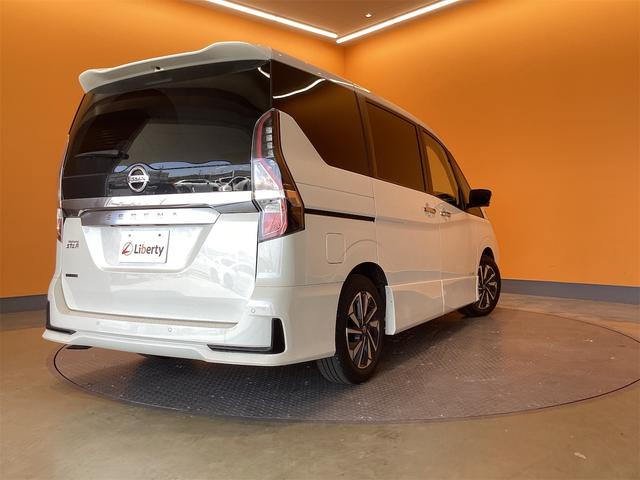セレナ ハイウェイスターＶ　ＥＴＣ　全周囲カメラ　ナビ　クリアランスソナー　オートクルーズコントロール　衝突被害軽減システム　両側電動スライドドア　ＬＥＤヘッドランプ　スマートキー　アイドリングストップ　電動格納ミラー（18枚目）
