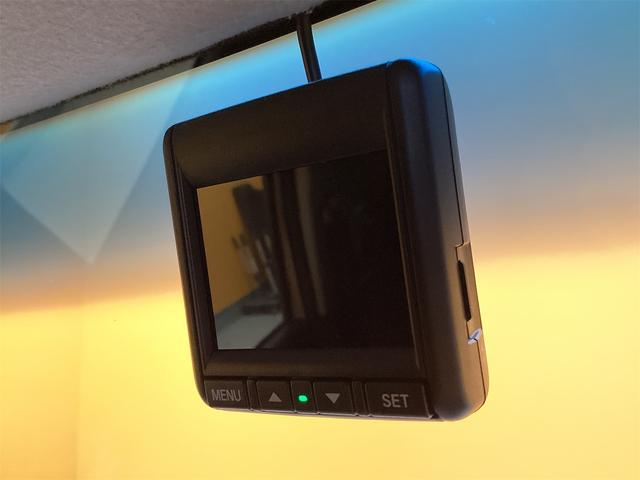 Ｎ－ＢＯＸ Ｇ・Ｌパッケージ　ＥＴＣ　バックカメラ　両側スライド・片側電動　純正ナビ　ＴＶ　オートライト　スマートキー　アイドリングストップ　電動格納ミラー　ベンチシート　ＣＶＴ　ＣＤ　ＤＶＤ再生　エアコン（14枚目）