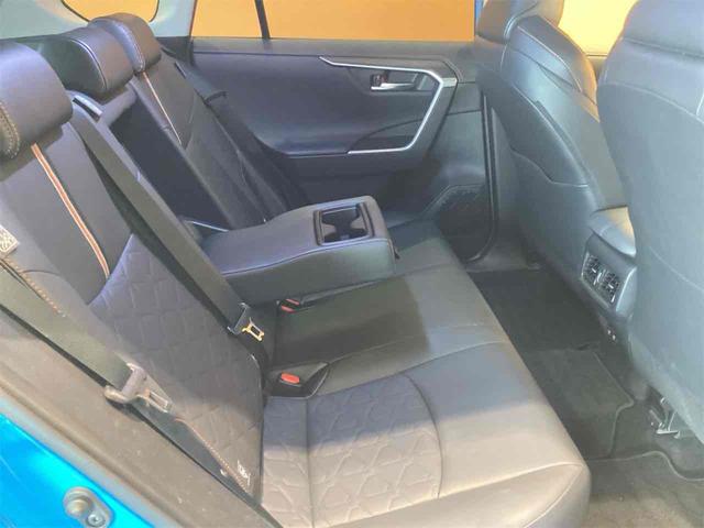 ＲＡＶ４ アドベンチャー　４ＷＤ　ドライブレコーダー　全周囲カメラ　クリアランスソナー　オートクルーズコントロール　レーンアシスト　パワーシート　衝突被害軽減システム　ナビ　ＬＥＤヘッドランプ　アルミホイール　スマートキー（30枚目）