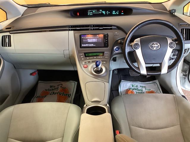 プリウス Ｇ　ＥＴＣ　クリアランスソナー　オートクルーズコントロール　バックカメラ　ナビ　アルミホイール　オートライト　ＨＩＤ　ＣＶＴ　スマートキー　電動格納ミラー　盗難防止システム（5枚目）