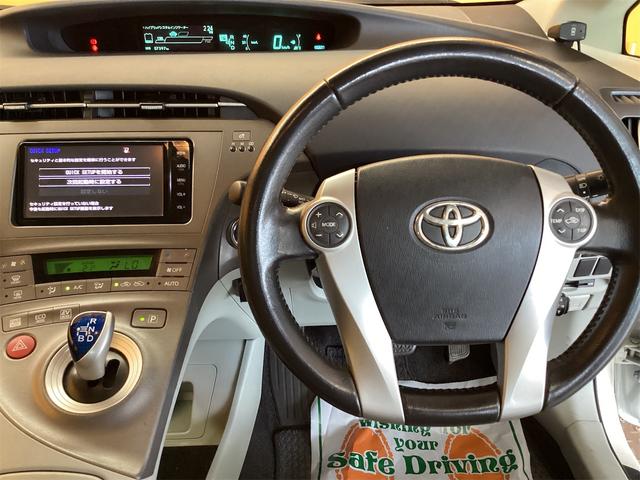 プリウス Ｇ　ＥＴＣ　クリアランスソナー　オートクルーズコントロール　バックカメラ　ナビ　アルミホイール　オートライト　ＨＩＤ　ＣＶＴ　スマートキー　電動格納ミラー　盗難防止システム（6枚目）