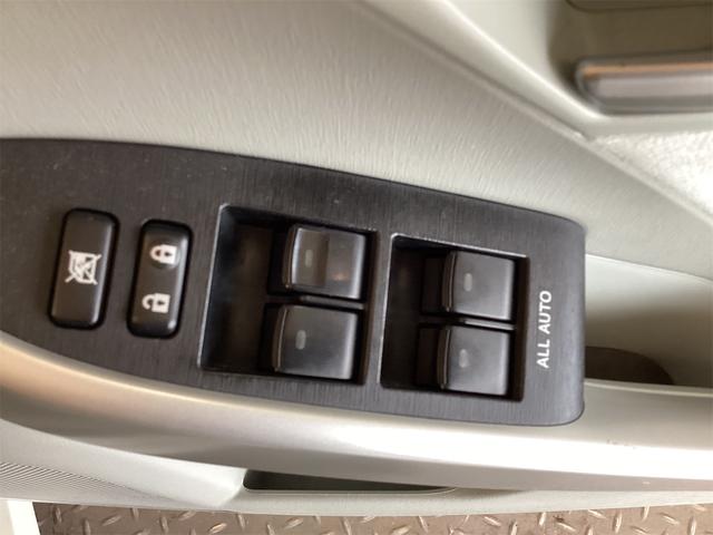 プリウス Ｇ　ＥＴＣ　クリアランスソナー　オートクルーズコントロール　バックカメラ　ナビ　アルミホイール　オートライト　ＨＩＤ　ＣＶＴ　スマートキー　電動格納ミラー　盗難防止システム（11枚目）