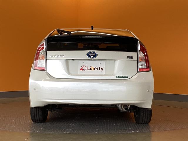 プリウス Ｇ　ＥＴＣ　クリアランスソナー　オートクルーズコントロール　バックカメラ　ナビ　アルミホイール　オートライト　ＨＩＤ　ＣＶＴ　スマートキー　電動格納ミラー　盗難防止システム（18枚目）
