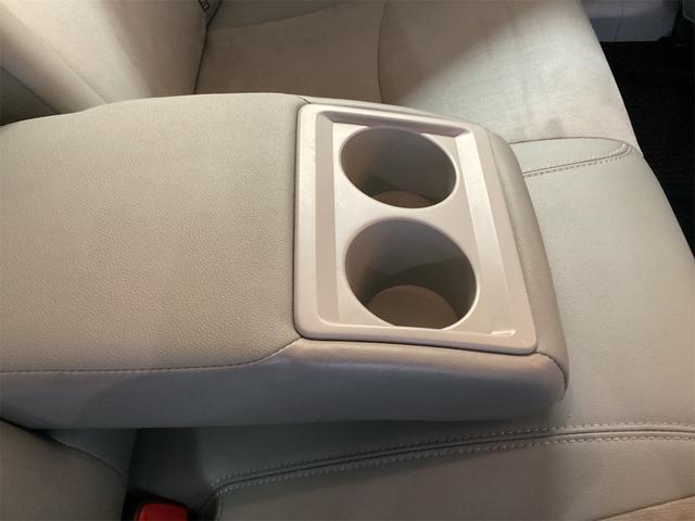 プリウス Ｇ　ＥＴＣ　クリアランスソナー　オートクルーズコントロール　バックカメラ　ナビ　アルミホイール　オートライト　ＨＩＤ　ＣＶＴ　スマートキー　電動格納ミラー　盗難防止システム（27枚目）