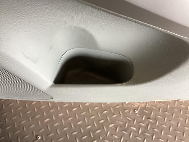 プリウス Ｇ　ＥＴＣ　クリアランスソナー　オートクルーズコントロール　バックカメラ　ナビ　アルミホイール　オートライト　ＨＩＤ　ＣＶＴ　スマートキー　電動格納ミラー　盗難防止システム（31枚目）