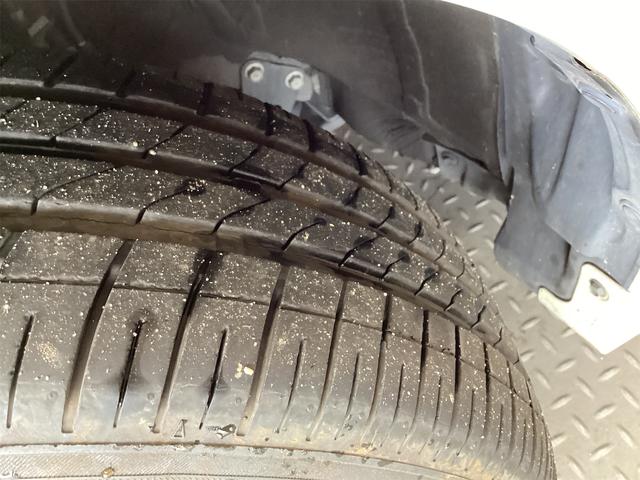 プリウス Ｇ　ＥＴＣ　クリアランスソナー　オートクルーズコントロール　バックカメラ　ナビ　アルミホイール　オートライト　ＨＩＤ　ＣＶＴ　スマートキー　電動格納ミラー　盗難防止システム（42枚目）