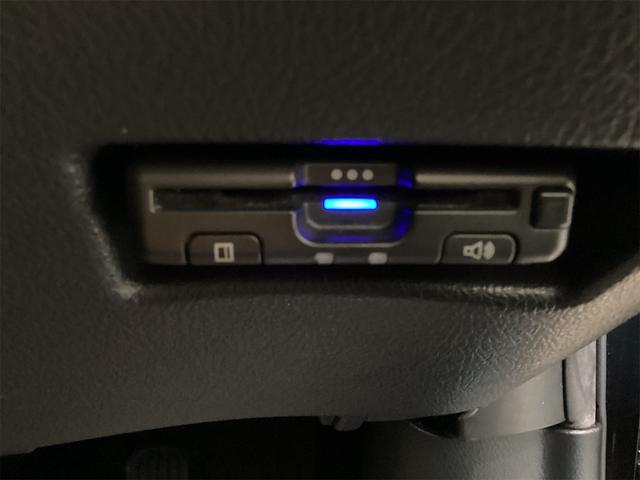 シエンタ Ｇ　ＥＴＣ　バックカメラ　ナビ　ＴＶ　レーンアシスト　衝突被害軽減システム　両側電動スライドドア　オートマチックハイビーム　オートライト　ＬＥＤヘッドランプ　スマートキー（9枚目）