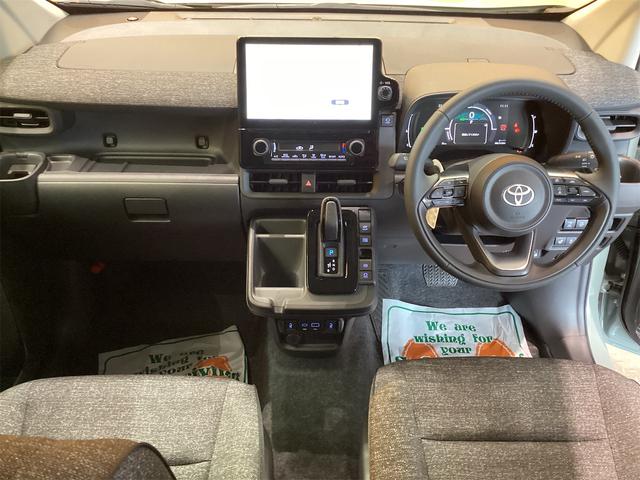 シエンタ ハイブリッドＺ　全周囲カメラ　ナビ　ＴＶ　クリアランスソナー　オートクルーズコントロール　レーンアシスト　衝突被害軽減システム　両側電動スライドドア　オートマチックハイビーム　オートライト　ＬＥＤヘッドランプ（5枚目）