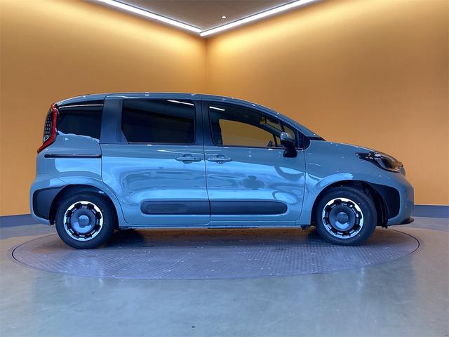 シエンタ ハイブリッドＺ　全周囲カメラ　ナビ　ＴＶ　クリアランスソナー　オートクルーズコントロール　レーンアシスト　衝突被害軽減システム　両側電動スライドドア　オートマチックハイビーム　オートライト　ＬＥＤヘッドランプ（17枚目）