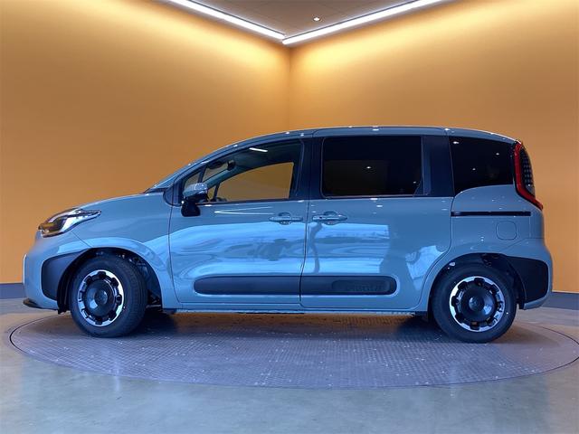 シエンタ ハイブリッドＺ　全周囲カメラ　ナビ　ＴＶ　クリアランスソナー　オートクルーズコントロール　レーンアシスト　衝突被害軽減システム　両側電動スライドドア　オートマチックハイビーム　オートライト　ＬＥＤヘッドランプ（21枚目）