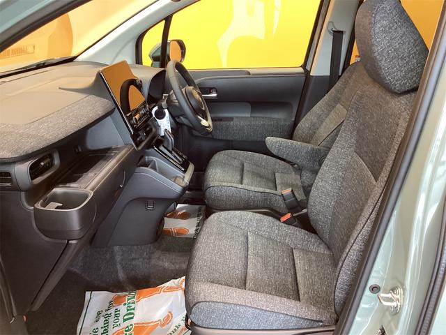 シエンタ ハイブリッドＺ　全周囲カメラ　ナビ　ＴＶ　クリアランスソナー　オートクルーズコントロール　レーンアシスト　衝突被害軽減システム　両側電動スライドドア　オートマチックハイビーム　オートライト　ＬＥＤヘッドランプ（25枚目）