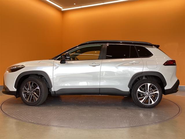 カローラクロス ハイブリッド　Ｚ　純正１０．５インチディスプレイ　全周囲カメラ　クリアランスソナー　オートクルーズコントロール　レーンアシスト　パワーシート　パークアシスト　衝突被害軽減システム　ナビ　ＴＶ　オートマチックハイビーム（22枚目）