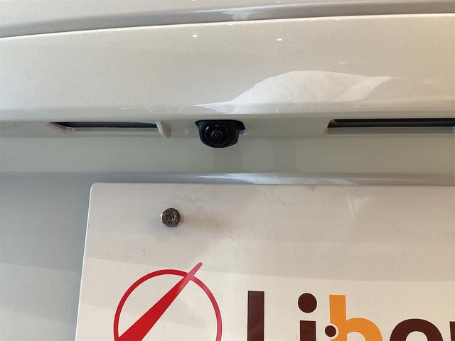 カローラクロス ハイブリッド　Ｚ　純正１０．５インチディスプレイ　全周囲カメラ　クリアランスソナー　オートクルーズコントロール　レーンアシスト　パワーシート　パークアシスト　衝突被害軽減システム　ナビ　ＴＶ　オートマチックハイビーム（25枚目）