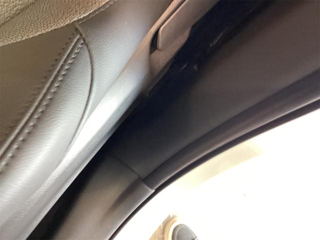 カローラクロス ハイブリッド　Ｚ　純正１０．５インチディスプレイ　全周囲カメラ　クリアランスソナー　オートクルーズコントロール　レーンアシスト　パワーシート　パークアシスト　衝突被害軽減システム　ナビ　ＴＶ　オートマチックハイビーム（48枚目）