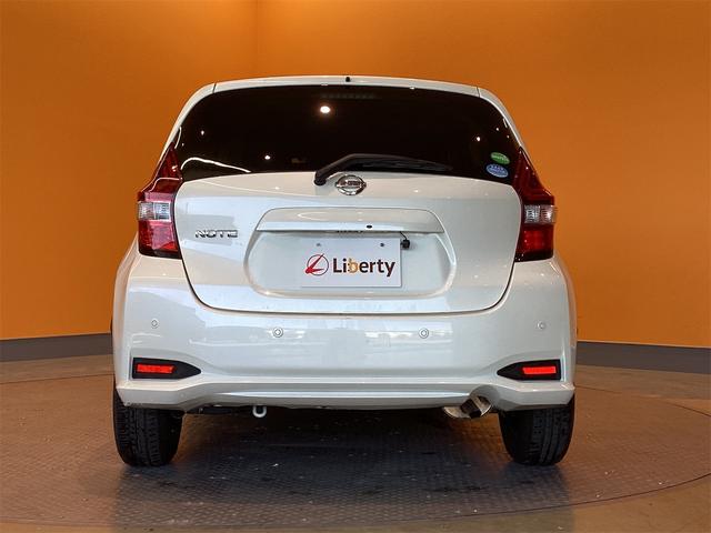 ノート Ｘ　ＥＴＣ　バックカメラ　ナビ　クリアランスソナー　レーンアシスト　衝突被害軽減システム　スマートキー　アイドリングストップ　電動格納ミラー　ＣＶＴ　盗難防止システム　衝突安全ボディ（18枚目）