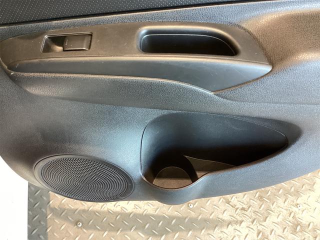 ノート Ｘ　ＥＴＣ　バックカメラ　ナビ　クリアランスソナー　レーンアシスト　衝突被害軽減システム　スマートキー　アイドリングストップ　電動格納ミラー　ＣＶＴ　盗難防止システム　衝突安全ボディ（38枚目）