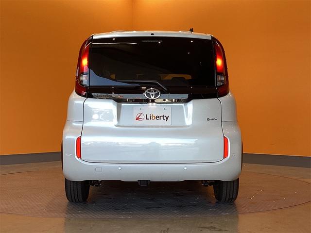 シエンタ ハイブリッドX クリアランスソナー オートクルーズコントロール レーンアシスト 衝突被害軽減システム 両側スライド・片側電動 オートマチックハイビーム オートライト LEDヘッドランプ スマートキー 電動格納ミラー(19枚目)