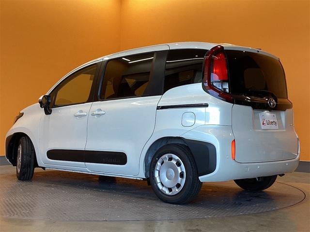 シエンタ ハイブリッドX クリアランスソナー オートクルーズコントロール レーンアシスト 衝突被害軽減システム 両側スライド・片側電動 オートマチックハイビーム オートライト LEDヘッドランプ スマートキー 電動格納ミラー(20枚目)