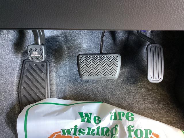 シエンタ ハイブリッドX クリアランスソナー オートクルーズコントロール レーンアシスト 衝突被害軽減システム 両側スライド・片側電動 オートマチックハイビーム オートライト LEDヘッドランプ スマートキー 電動格納ミラー(31枚目)