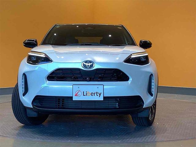 ヤリスクロス ハイブリッドZ 全周囲カメラ クリアランスソナー オートクルーズコントロール レーンアシスト 衝突被害軽減システム ナビ TV オートマチックハイビーム オートライト LEDヘッドランプ アルミホイール スマートキー(15枚目)