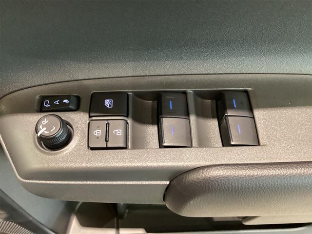 シエンタ ハイブリッドＸ　クリアランスソナー　オートクルーズコントロール　レーンアシスト　衝突被害軽減システム　両側スライド・片側電動　オートマチックハイビーム　オートライト　ＬＥＤヘッドランプ　スマートキー（10枚目）