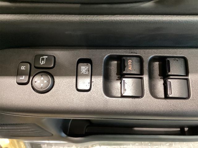 スペーシアギア ハイブリッドＸＺ　両側電動スライドドア　クリアランスソナー　オートクルーズコントロール　オートライト　スマートキー　アイドリングストップ　電動格納ミラー　シートヒーター　ベンチシート　ＣＶＴ　オットマン　ルーフレール（10枚目）