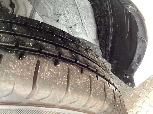 ヤリス ハイブリッドＸ　ＥＴＣ　バックカメラ　ナビ　オートクルーズコントロール　レーンアシスト　衝突被害軽減システム　オートマチックハイビーム　オートライト　キーレスエントリー　電動格納ミラー　ＣＶＴ（24枚目）