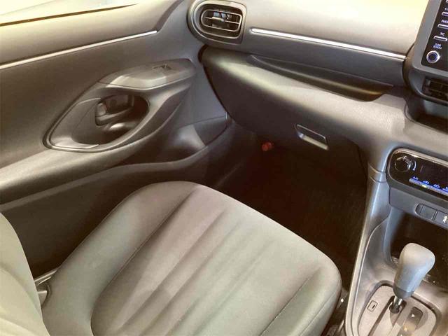 ヤリス ハイブリッドＸ　ＥＴＣ　バックカメラ　ナビ　オートクルーズコントロール　レーンアシスト　衝突被害軽減システム　オートマチックハイビーム　オートライト　キーレスエントリー　電動格納ミラー　ＣＶＴ（32枚目）