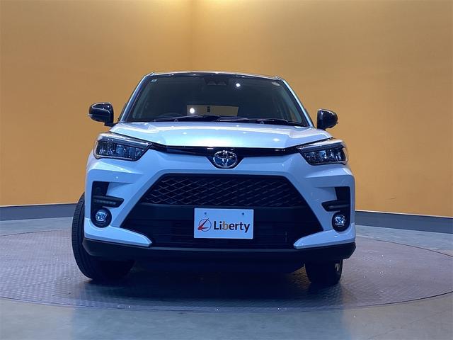 ライズ Ｚ　全周囲カメラ　クリアランスソナー　オートクルーズコントロール　レーンアシスト　衝突被害軽減システム　ＴＶ　ＬＥＤヘッドランプ　アルミホイール　スマートキー　アイドリングストップ　電動格納ミラー（15枚目）