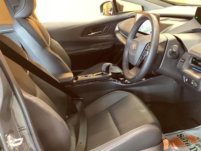 プリウス Z パノラマルーフ クリアランスソナー レーンアシスト オートクルーズコントロール パークアシスト 衝突被害軽減システム 全周囲カメラ ナビ TV アルミホイール オートマチックハイビーム オートライト(30枚目)